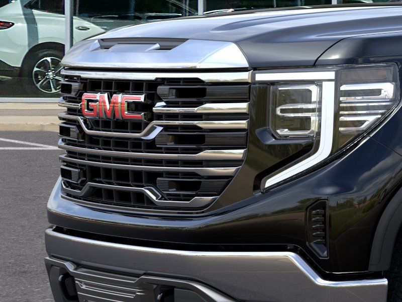 2024 GMC Sierra 1500 SLT 13