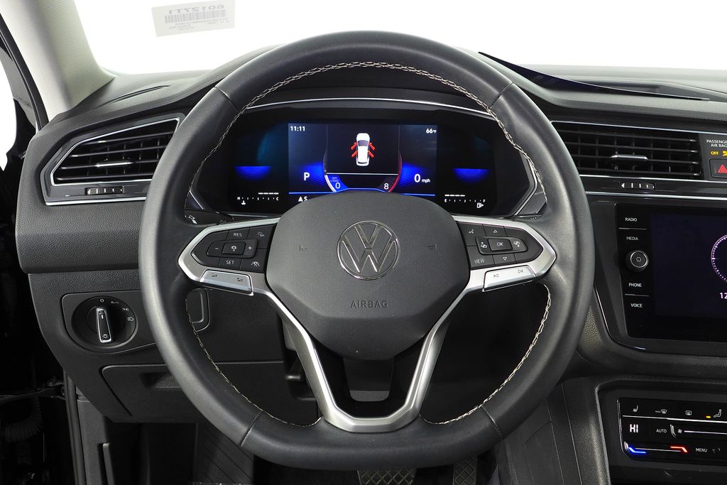 Thumbnail: 2022 Volkswagen Tiguan - 26