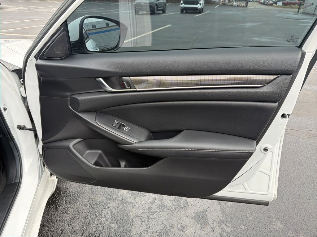 Thumbnail: 2020 Honda Accord - 24