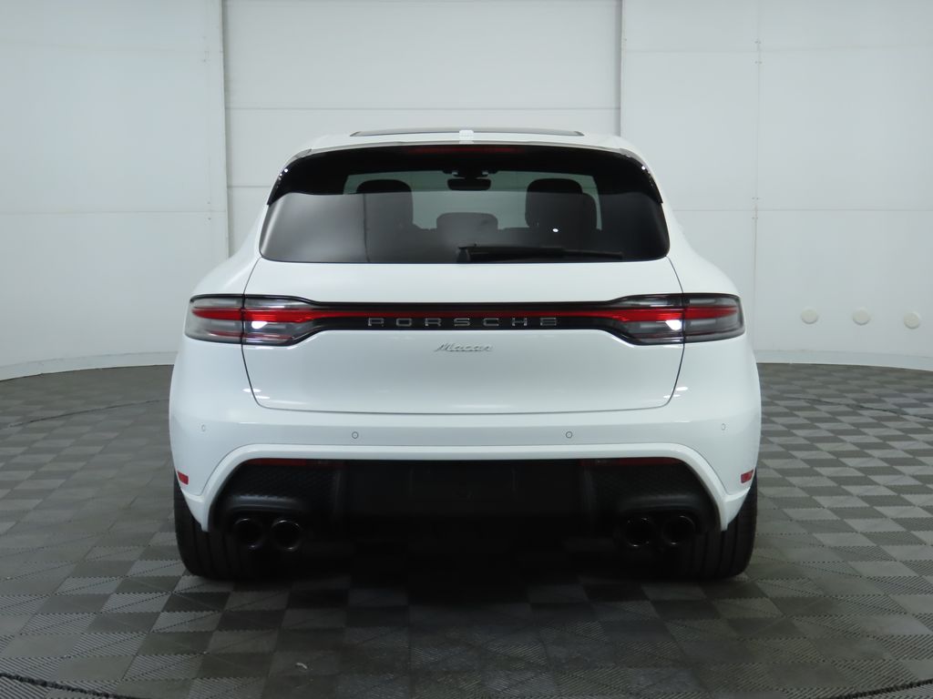 2024 Porsche Macan  6