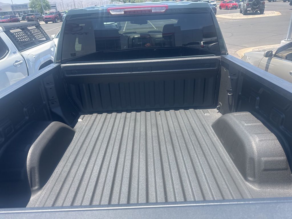 Thumbnail: 2025 Chevrolet Silverado 1500 - 5