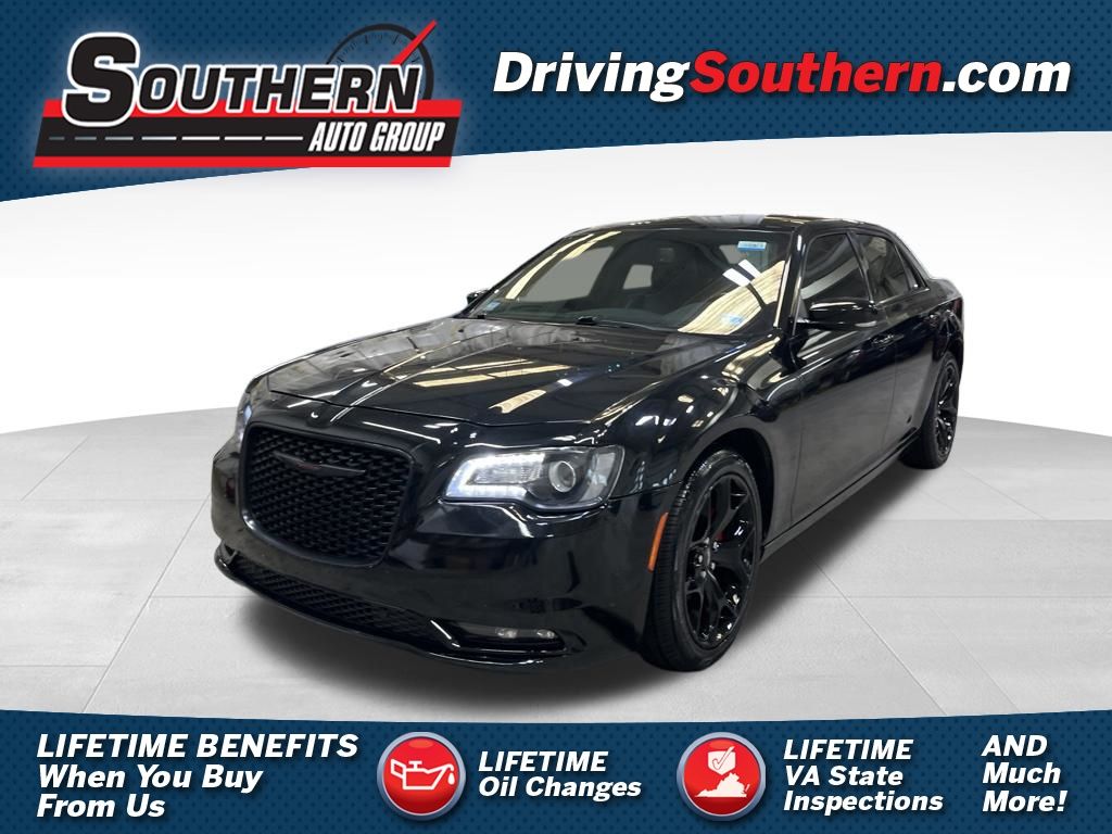 Gloss Black 2021 Chrysler 300 Sedan Rear-Wheel Drive 8-Speed Automatic