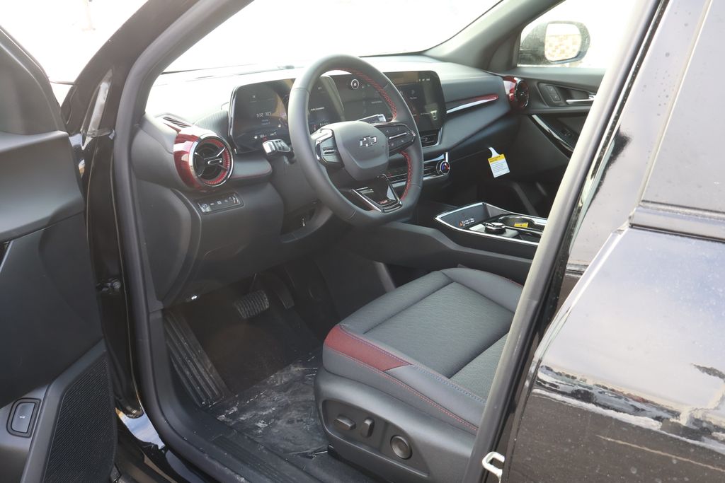 Thumbnail: 2026 Chevrolet Equinox - 13