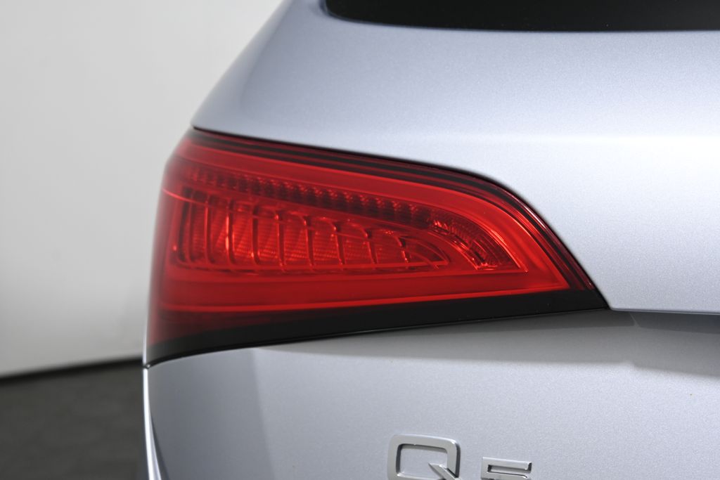 Thumbnail: 2016 Audi Q5 - 12