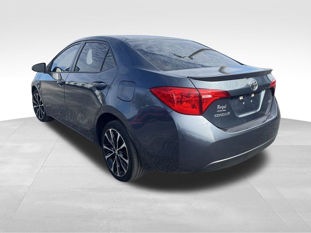 2019 Toyota Corolla XLE 6