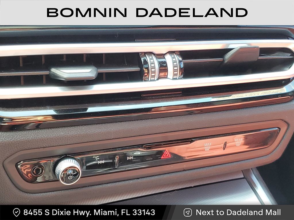 2024 BMW i4 eDrive35 photo