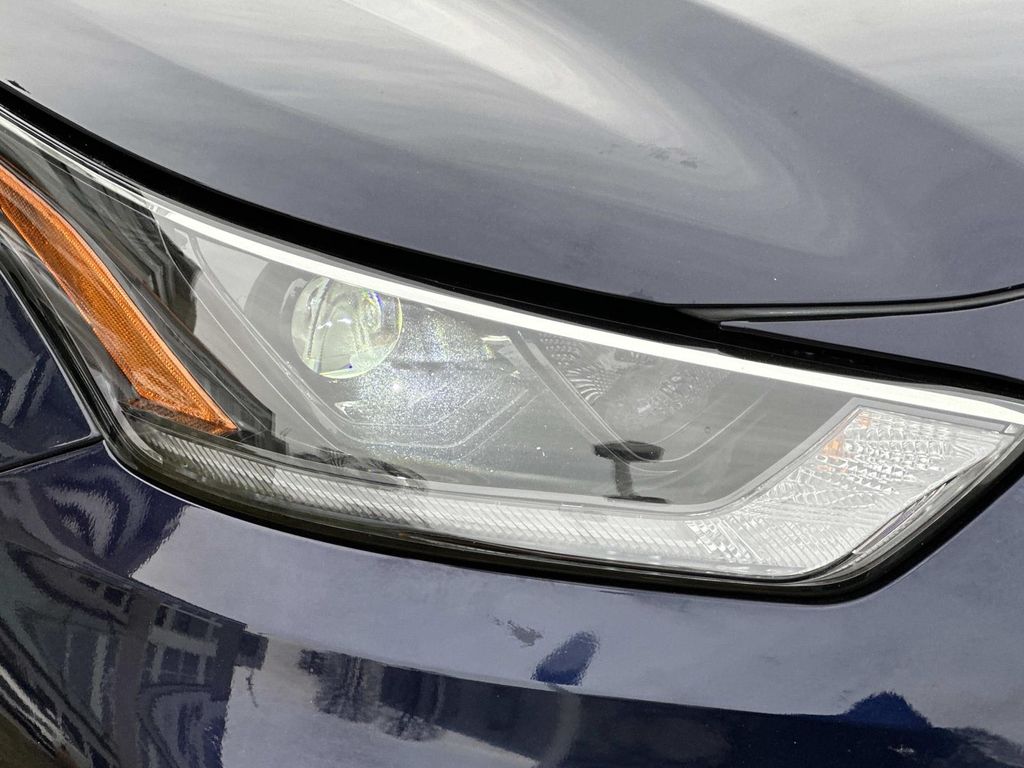 Thumbnail: 2021 Toyota Highlander - 5