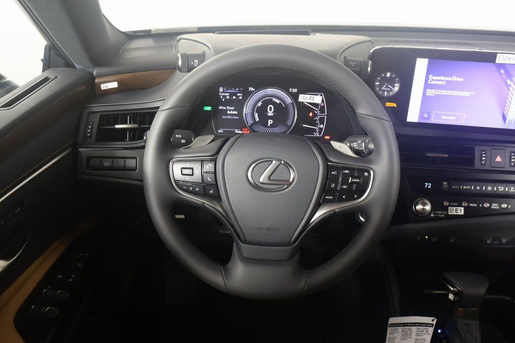 2025 Lexus ES Hybrid 300h Luxury 3