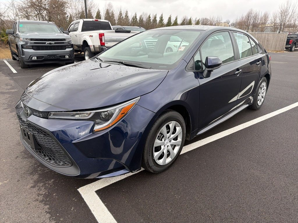 2022 Toyota Corolla LE FWD