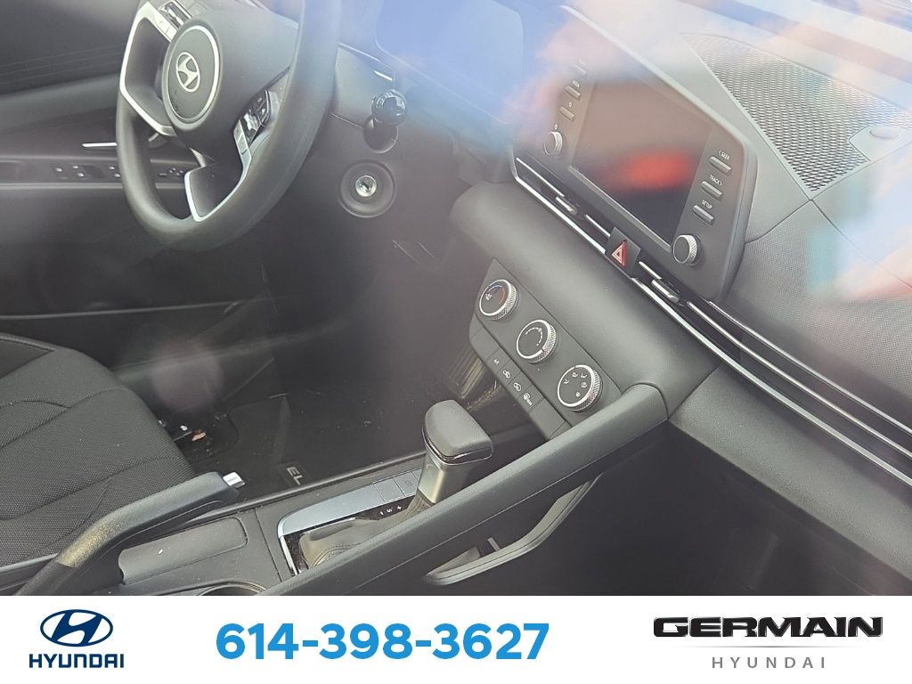 Used 2025 Gray Hyundai SE image 14