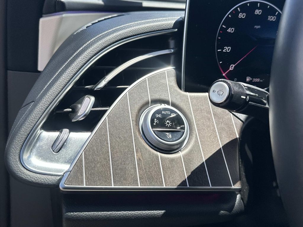 Thumbnail: 2024 Mercedes-Benz E-Class - 30
