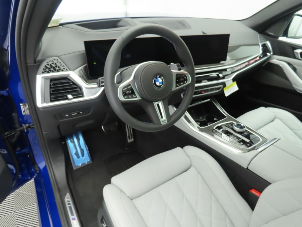 2025 BMW X5 M60i 9