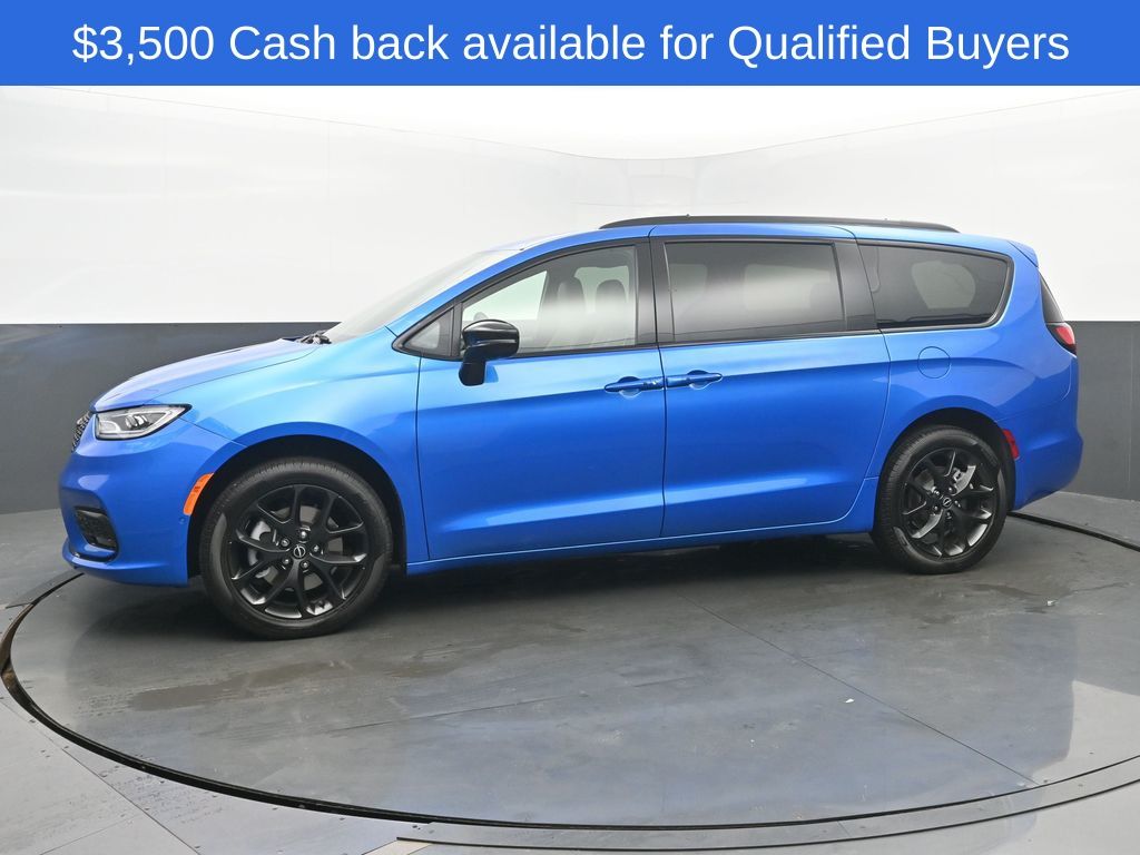 View vehicle photo 2