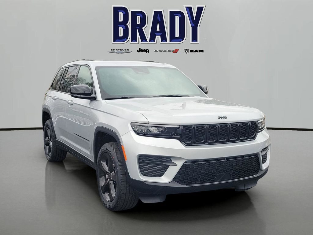 2025 Jeep Grand Cherokee Altitude X 4WD