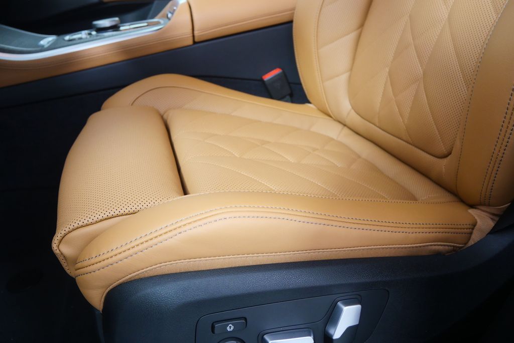 Thumbnail: 2026 BMW X5 - 9