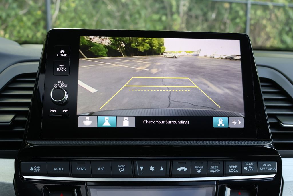 Thumbnail: 2025 Honda Odyssey - 16