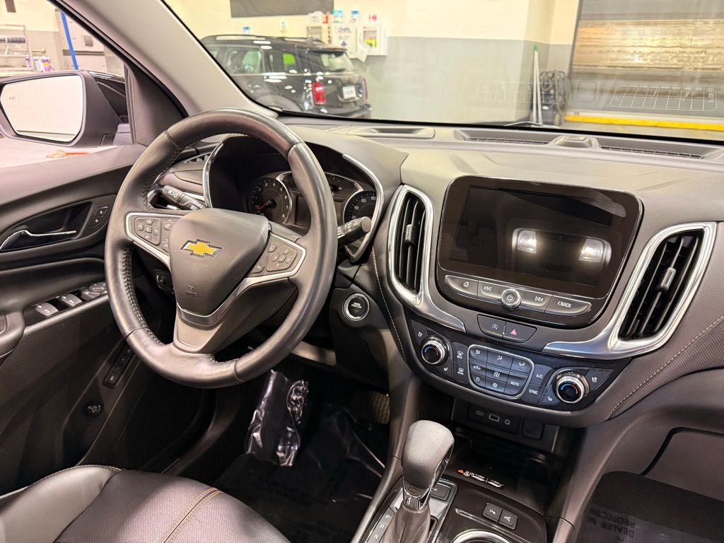 Thumbnail: 2022 Chevrolet Equinox - 31