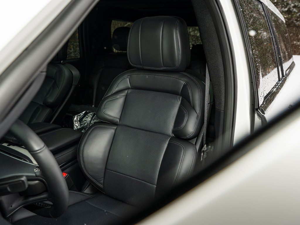 New 2026 White Lincoln Reserve image 24