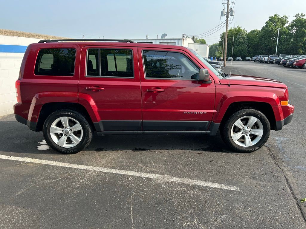 Thumbnail: 2014 Jeep Patriot - 6