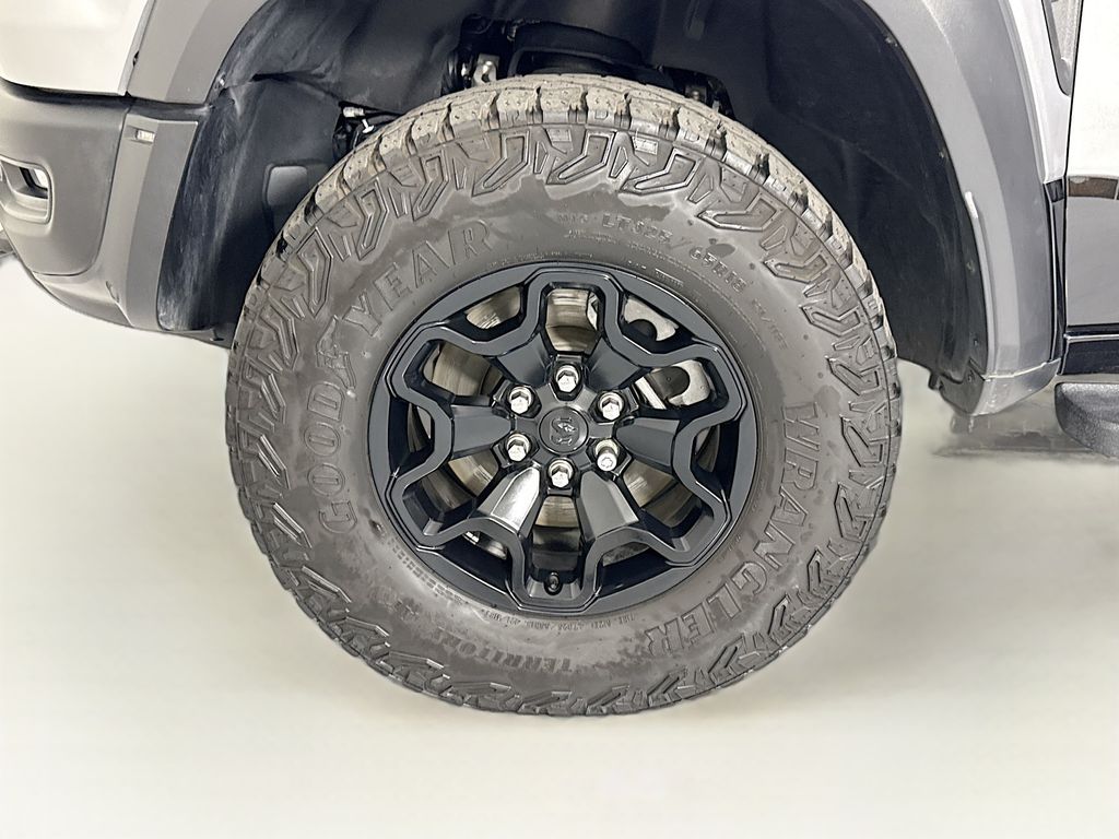 Thumbnail: 2025 RAM 1500 - 31