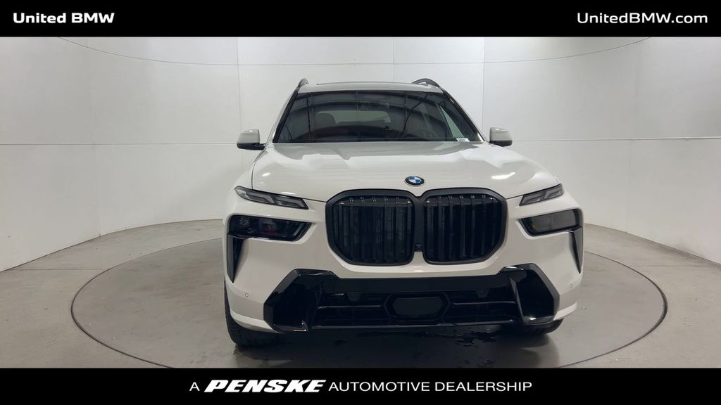 Thumbnail: 2026 BMW X7 - 3