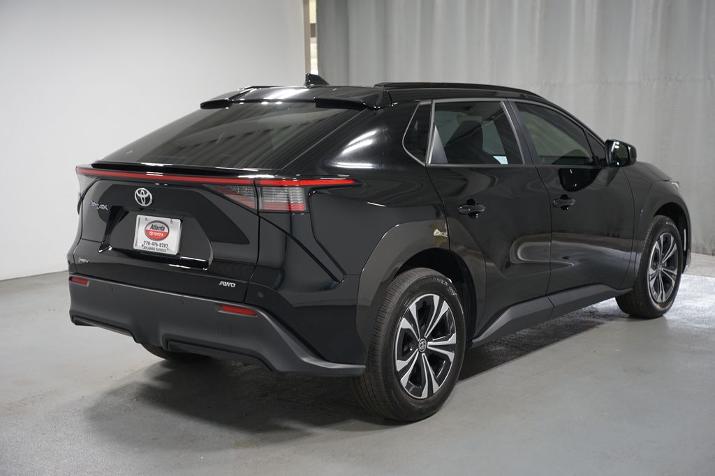 Thumbnail: 2024 Toyota bZ4X - 8