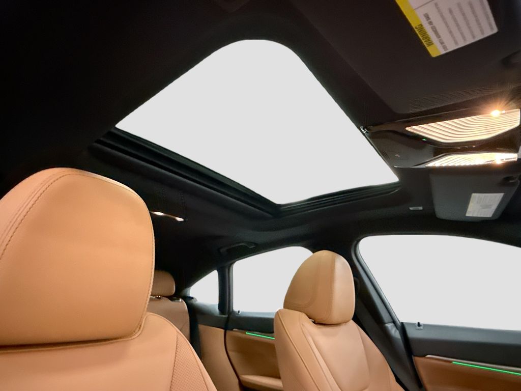 Thumbnail: 2023 BMW i4 - 17