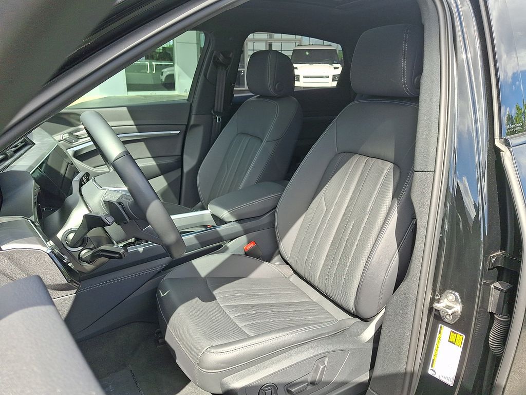 Thumbnail: 2024 Audi Q8 e-tron - 13