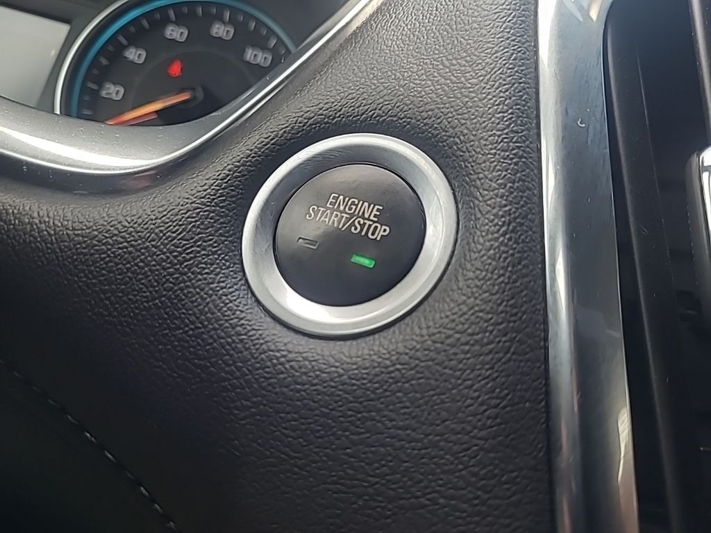used 2023 Chevrolet Traverse car, priced at $34,956