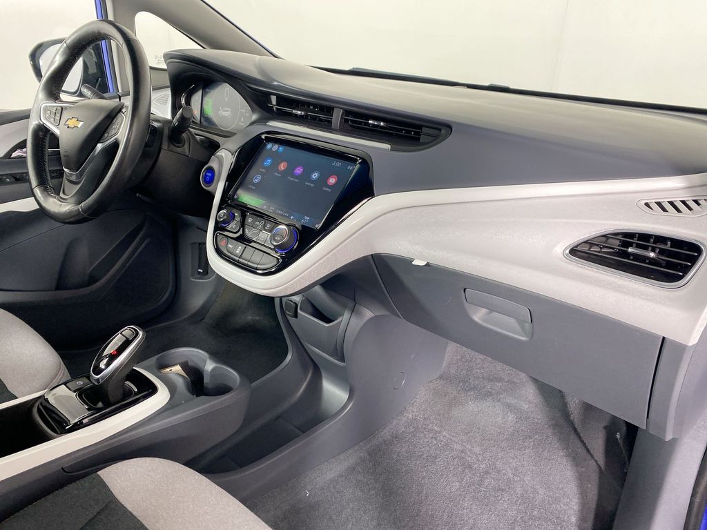 2018 Chevrolet Bolt EV LT 27