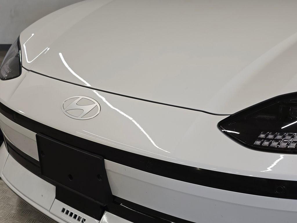 2024 Hyundai Ioniq 6 SEL photo 10