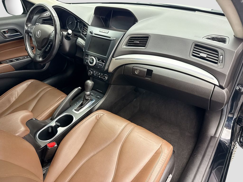 Thumbnail: 2020 Acura ILX - 15