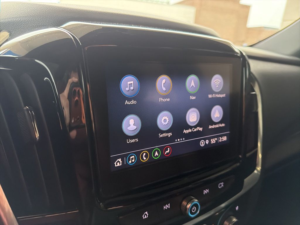 Thumbnail: 2023 Chevrolet Traverse - 32