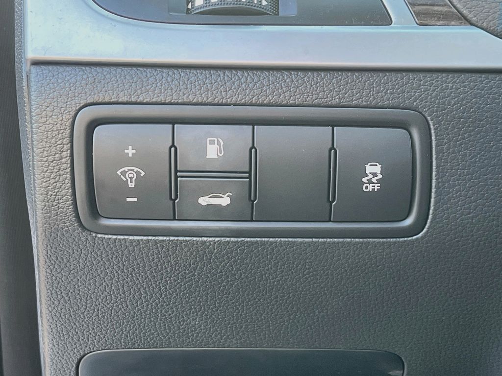 2015 Hyundai Genesis 3.8 White at Gullo Toyota