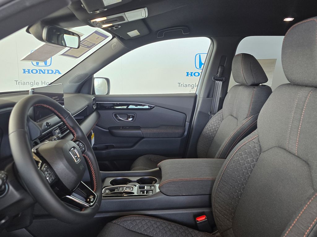 Thumbnail: 2026 Honda Pilot - 10