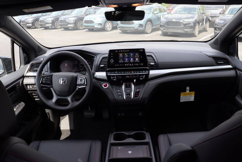 Thumbnail: 2025 Honda Odyssey - 18
