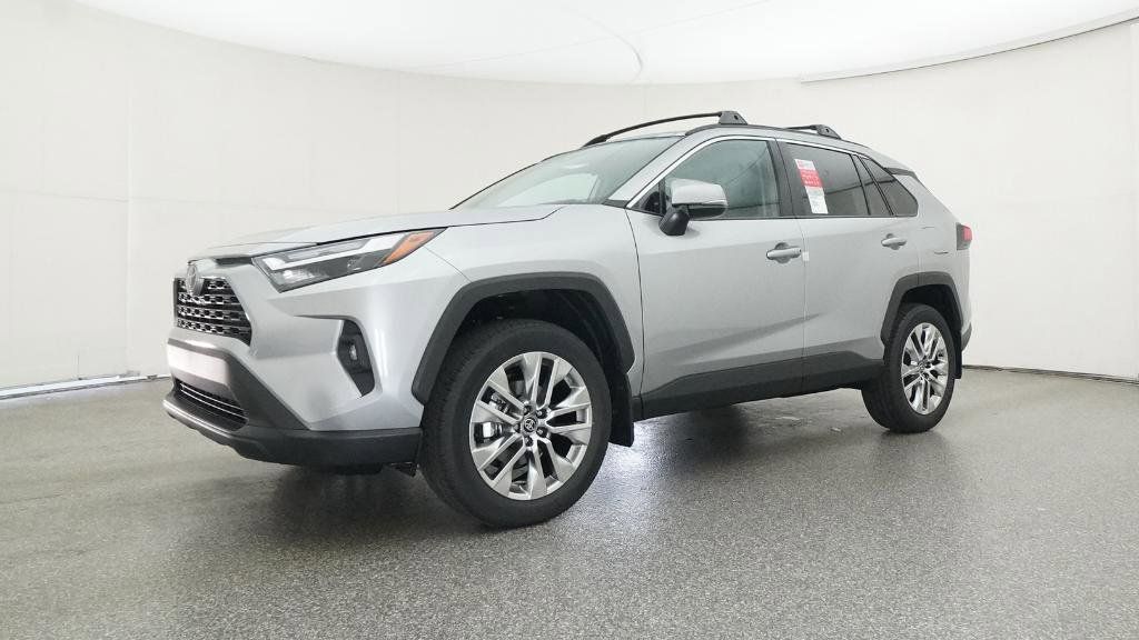 Thumbnail: 2025 Toyota RAV4 - 5