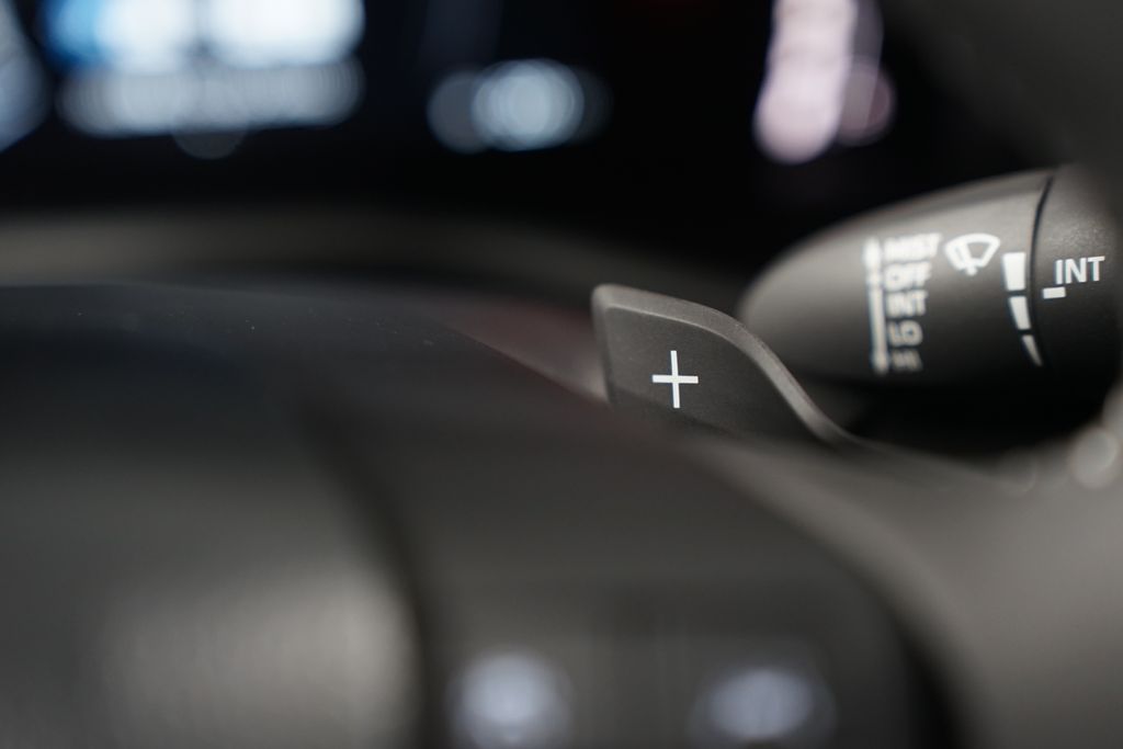 Thumbnail: 2025 Toyota Camry - 15