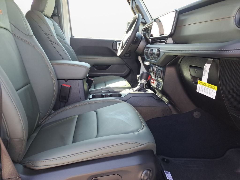 New Car 2025 Jeep Gladiator  Mojave For Sale In Austin, Texas
