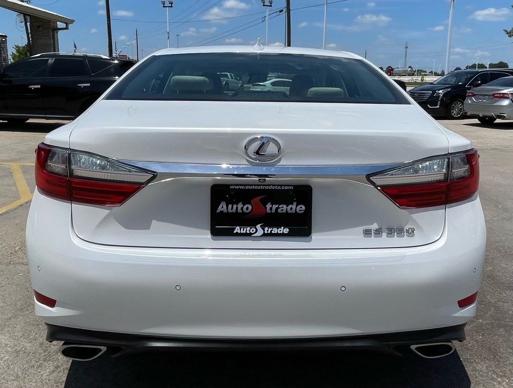 2018 Lexus ES 350 White at Emmons Autoplex