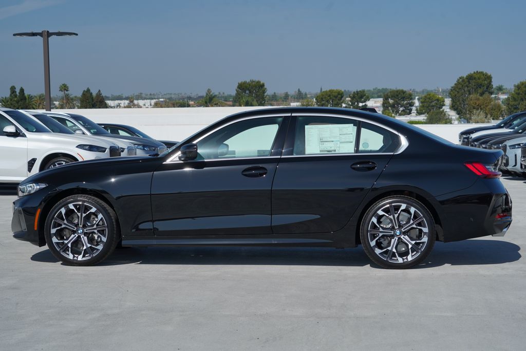 Thumbnail: 2026 BMW 3 Series - 4
