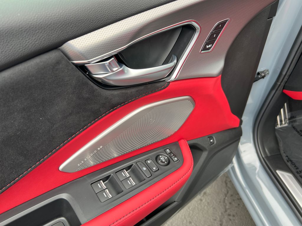 2025 Acura RDX Advance 12