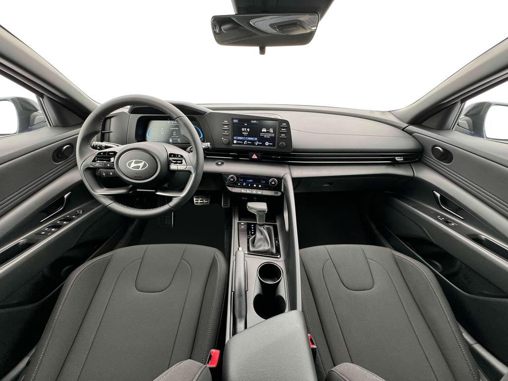 2025 Hyundai Elantra Sport 13
