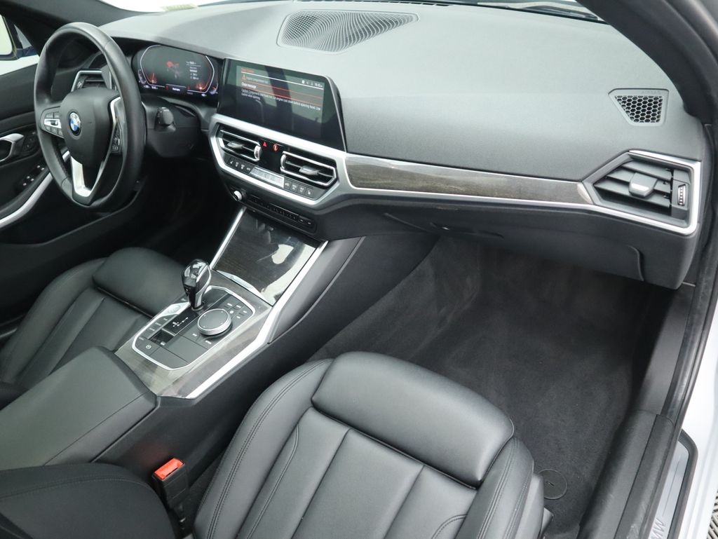 Thumbnail: 2020 BMW 3 Series - 18