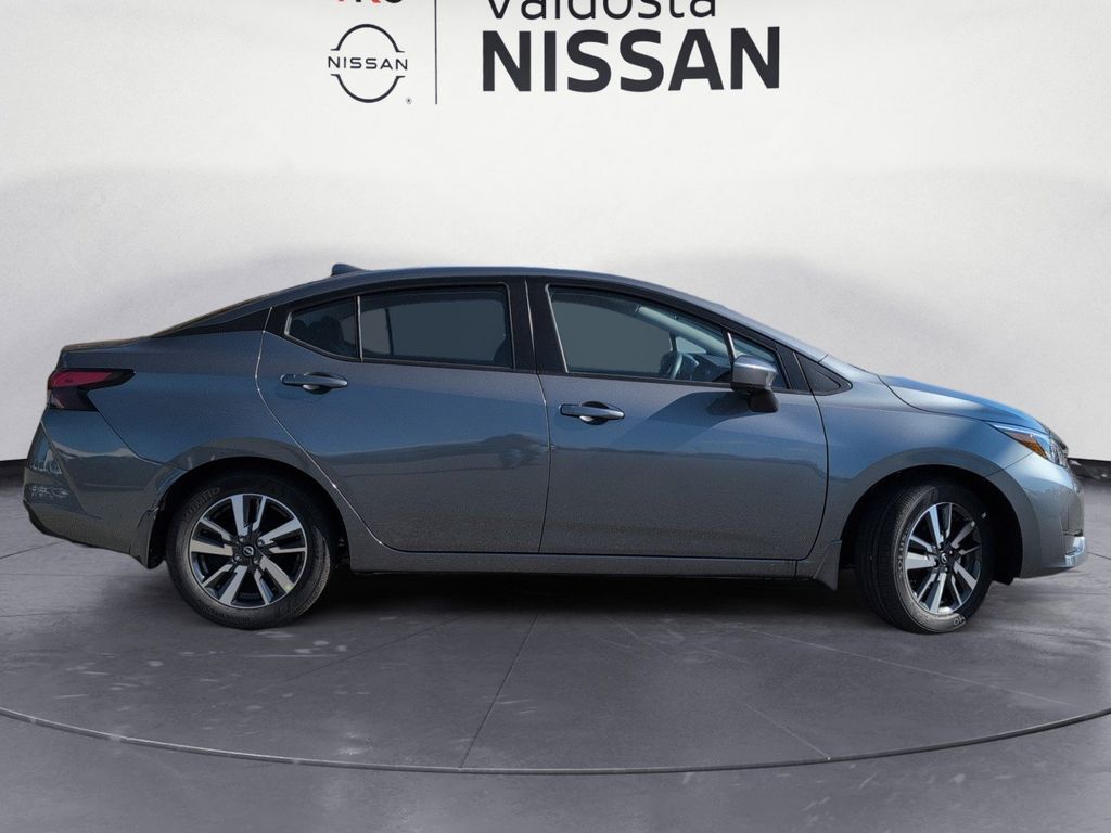 New 2025 Nissan Versa Sedan