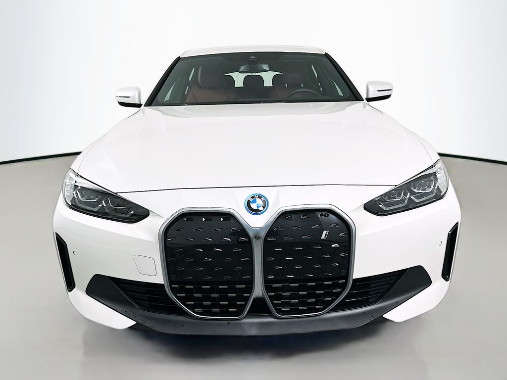 Thumbnail: 2023 BMW i4 - 2