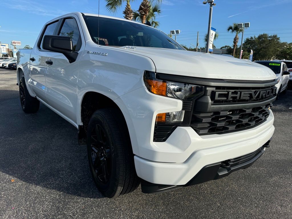 2024 Chevrolet Silverado 1500 Custom 10