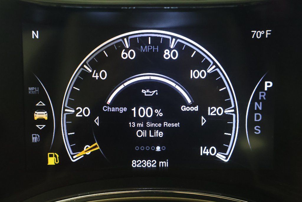 Thumbnail: 2015 Jeep Grand Cherokee - 17