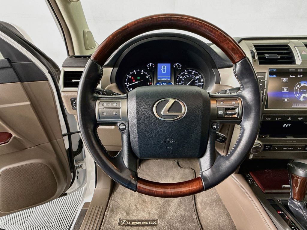 Thumbnail: 2016 Lexus GX - 11