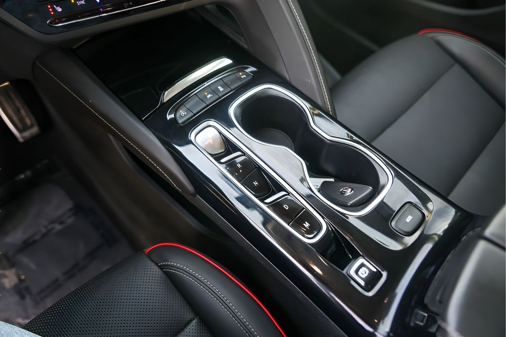 Used Car 2022 Buick Envision  Essence For Sale Under $25,000 In Austin, Texas